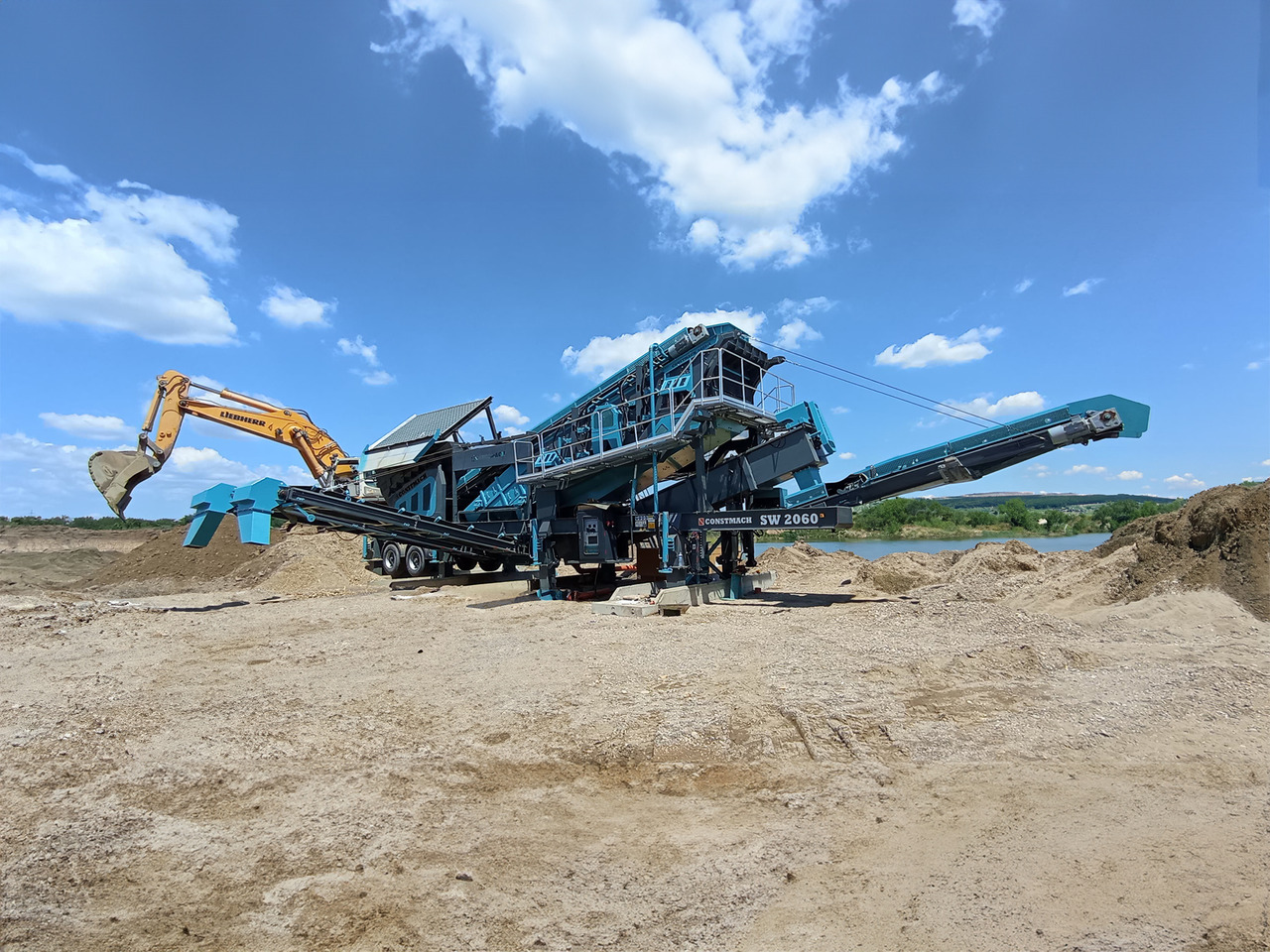 Constmach Mobile Sand And Gravel Washing And Screening Plant - Crible: photos 2 Constmach Mobile Sand And Gravel Washing And Screening Plant - Crible: photos 2
