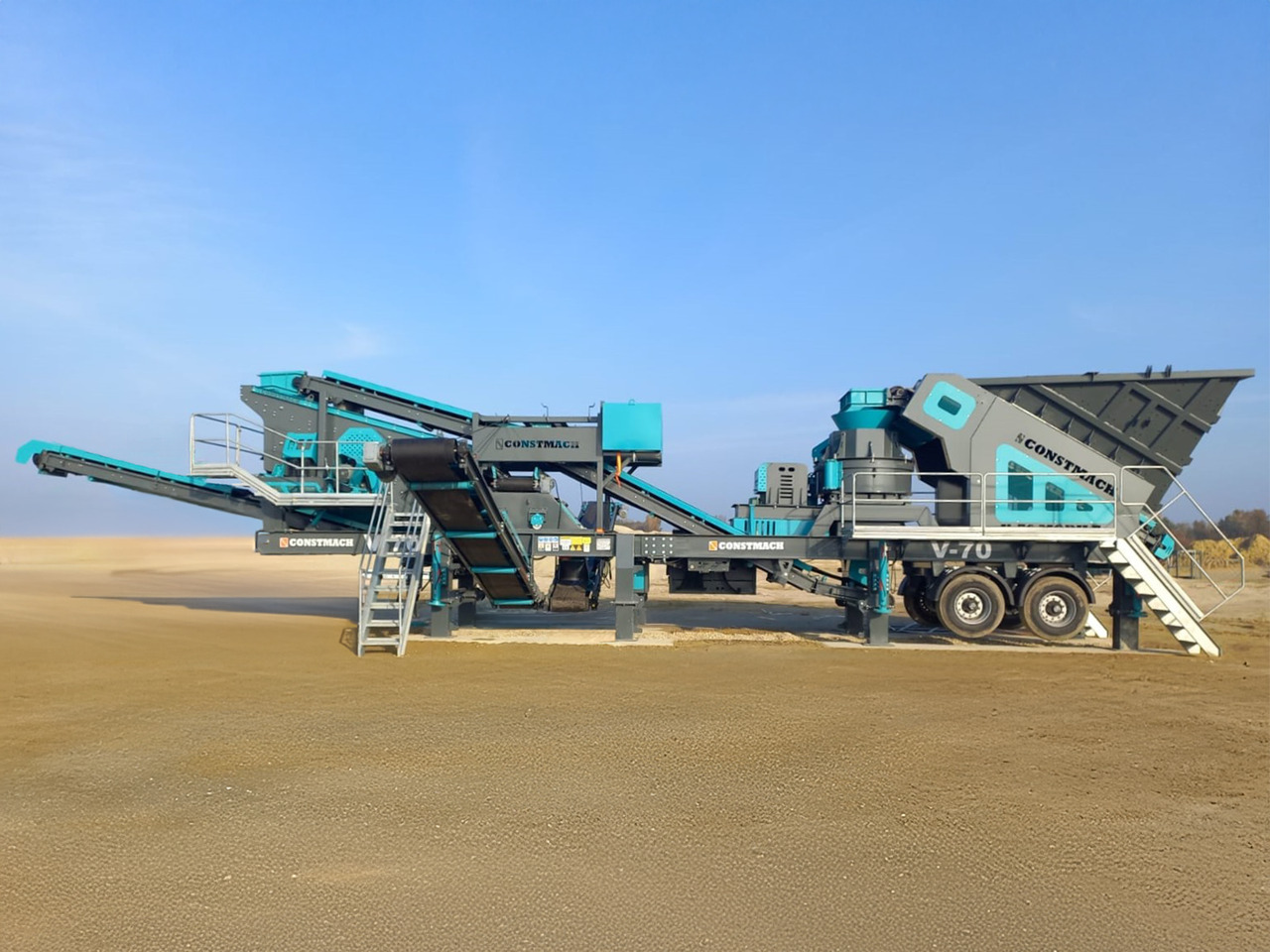 Constmach Mobiler Brecher mit vertikaler Welle und einer Kapazität von 200 t/h - Concasseur mobile: photos 1 Constmach Mobiler Brecher mit vertikaler Welle und einer Kapazität von 200 t/h - Concasseur mobile: photos 1