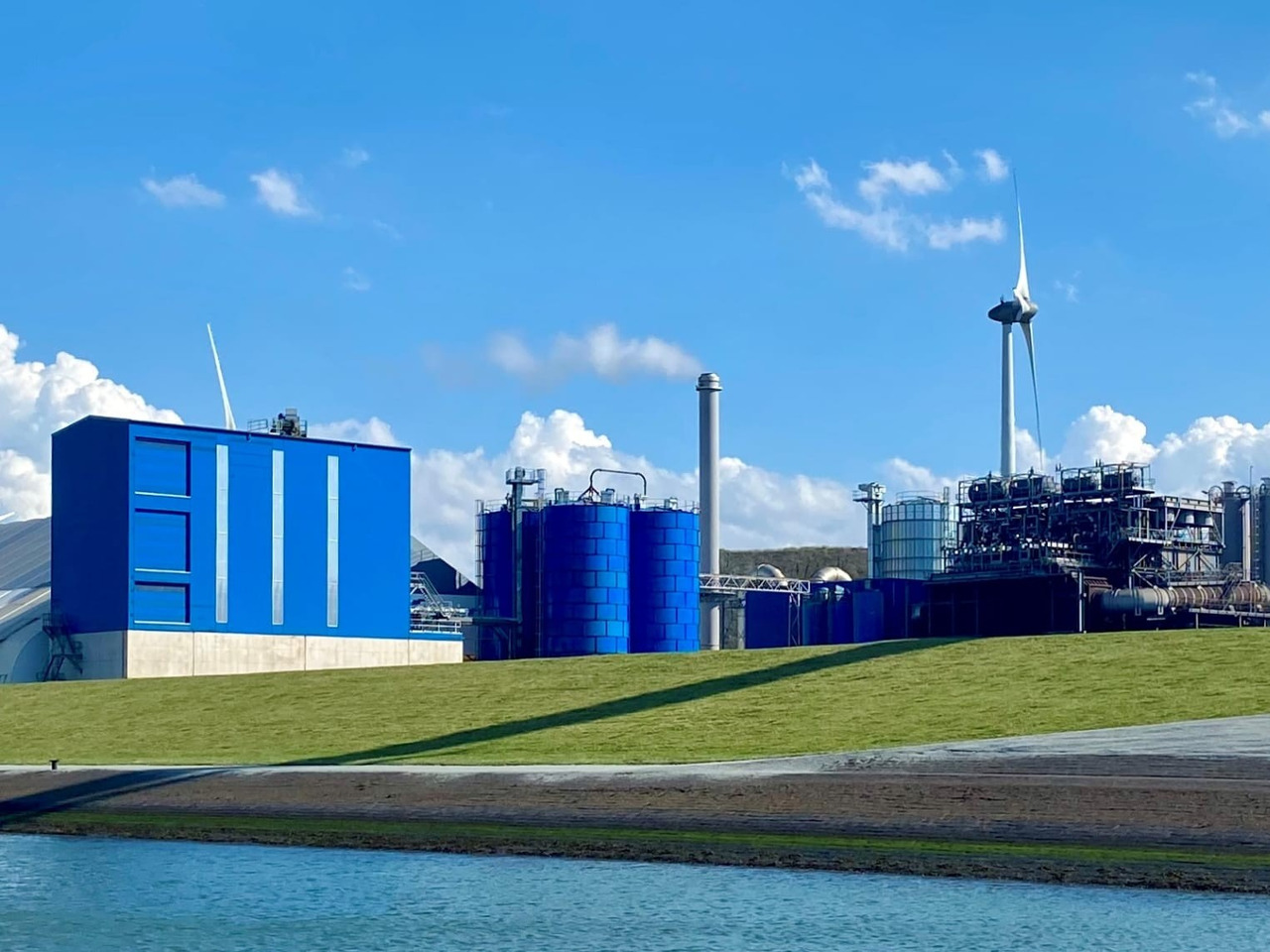 Constmach Silo à Ciment d'une Capacité de 2000 Tonnes - Silo à ciment: photos 2 Constmach Silo à Ciment d'une Capacité de 2000 Tonnes - Silo à ciment: photos 2