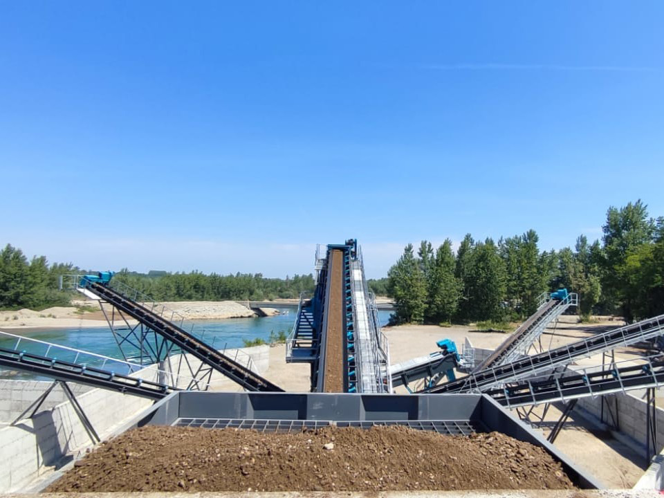 Crible neuf Constmach Stationary Washing And Screening Plant (Sand, Gravel, Gravel Washing And Screening): photos 6 Crible neuf Constmach Stationary Washing And Screening Plant (Sand, Gravel, Gravel Washing And Screening): photos 6