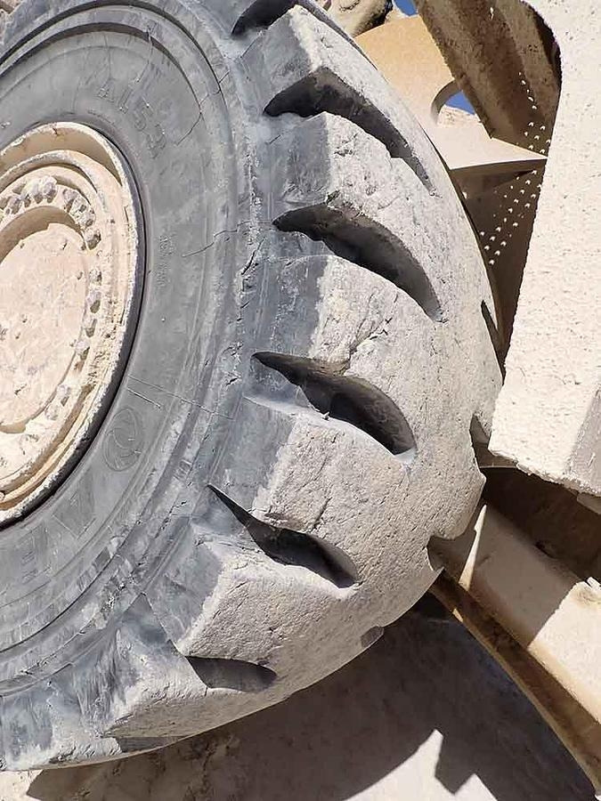 Chargeuse sur pneus CAT 988K: photos 26