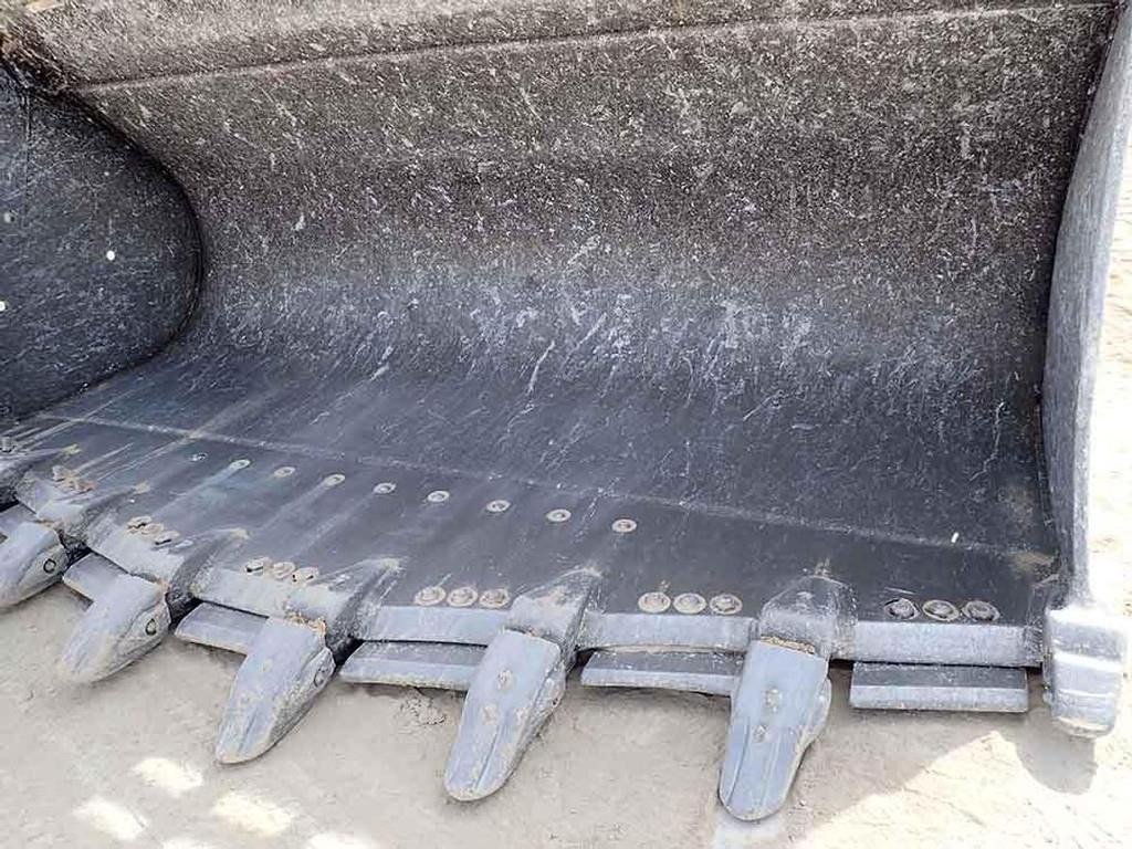 Chargeuse sur pneus CAT 988K: photos 16