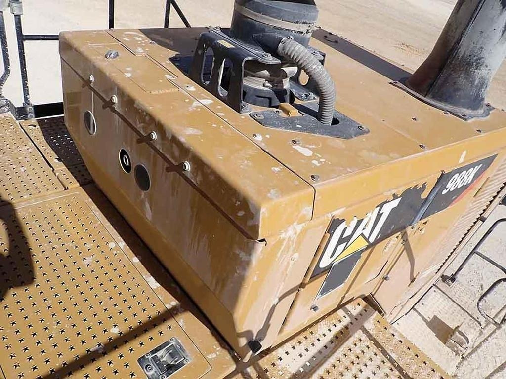 Chargeuse sur pneus CAT 988K: photos 35