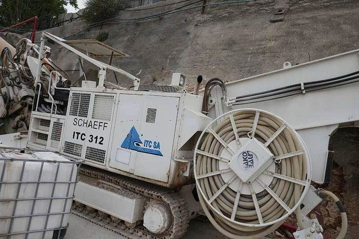 Schaeff ITC312 - Foreuse: photos 3 Schaeff ITC312 - Foreuse: photos 3