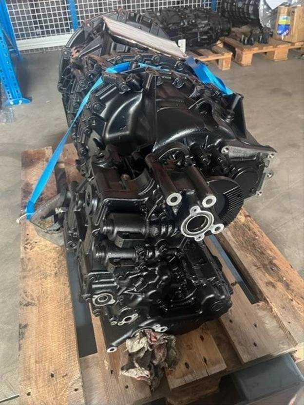 MAN TGA ZF 12AS2131 TD - Boîte de vitesse pour Camion: photos 4 MAN TGA ZF 12AS2131 TD - Boîte de vitesse pour Camion: photos 4