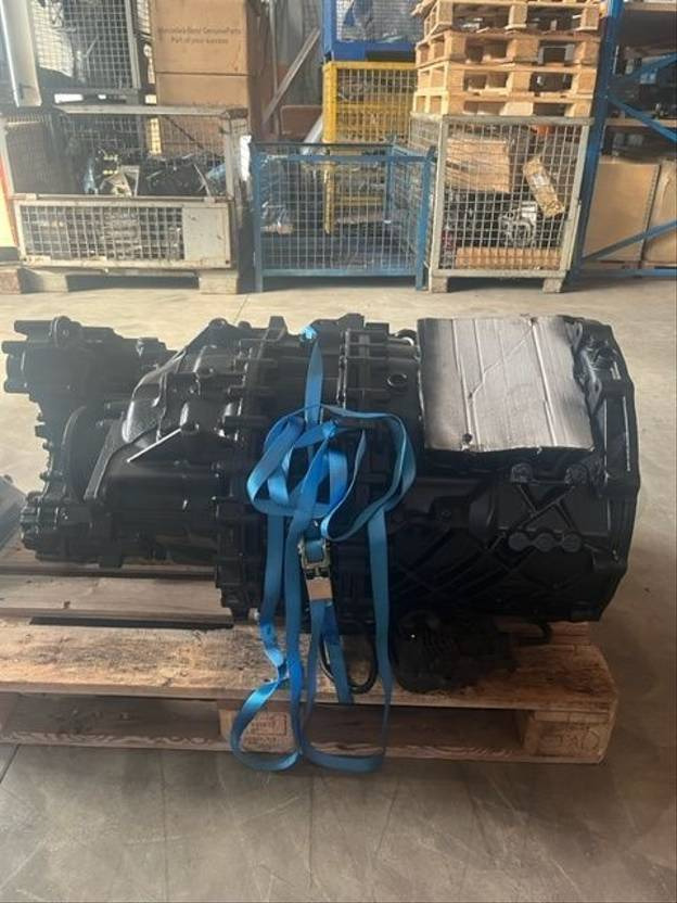 MAN TGA ZF 12AS2131 TD - Boîte de vitesse pour Camion: photos 2 MAN TGA ZF 12AS2131 TD - Boîte de vitesse pour Camion: photos 2