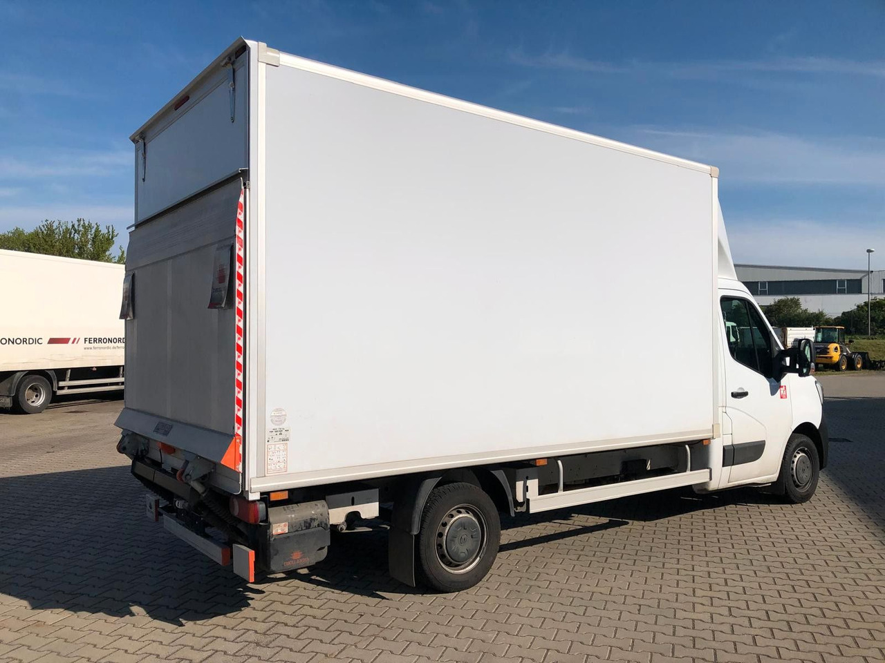 Renault MASTER RED 3.5T*LBW*Klima*4.2m*AUCH MIETE - Fourgon grand volume: photos 2 Renault MASTER RED 3.5T*LBW*Klima*4.2m*AUCH MIETE - Fourgon grand volume: photos 2