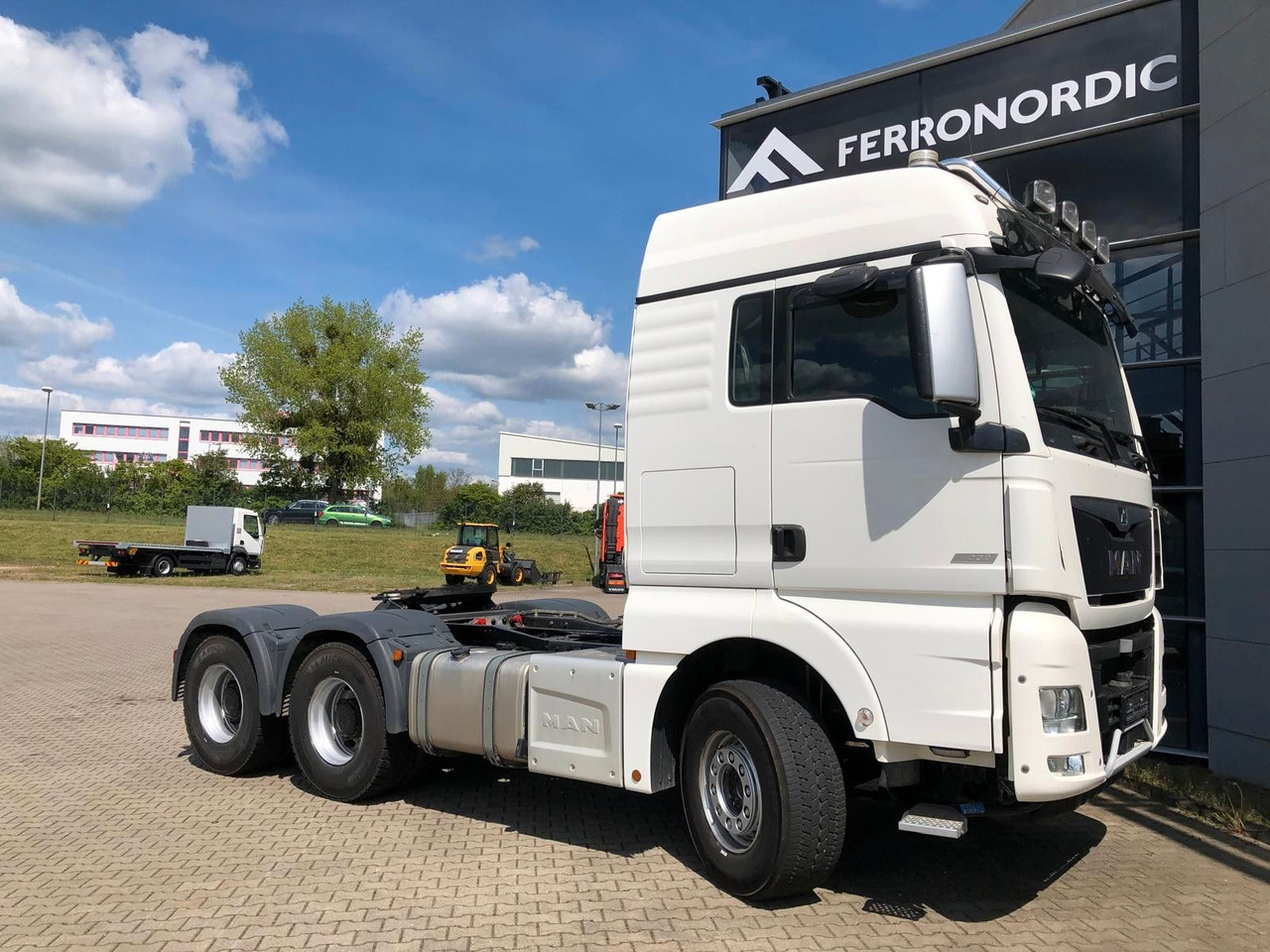 MAN TGX 33.640 6x4 2-Kreis-Hydraulik*AHK*AP Achsen - Tracteur routier: photos 3 MAN TGX 33.640 6x4 2-Kreis-Hydraulik*AHK*AP Achsen - Tracteur routier: photos 3