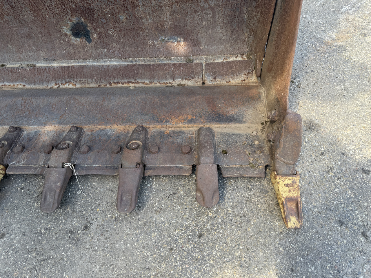 CATERPILLAR 953 - Chargeuse sur chenilles: photos 4 CATERPILLAR 953 - Chargeuse sur chenilles: photos 4