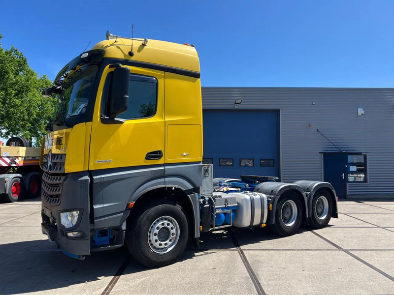 Mercedes-Benz Arocs 2663 6x4 - Tracteur routier: photos 1 Mercedes-Benz Arocs 2663 6x4 - Tracteur routier: photos 1