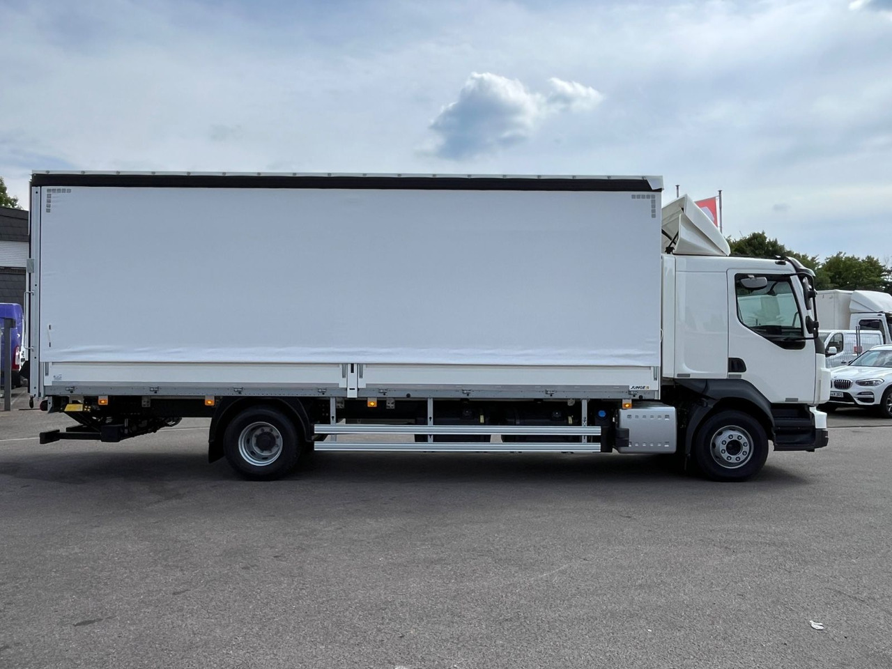Volvo FL16.280 Junge Schiebeplane - Camion à rideaux coulissants: photos 4 Volvo FL16.280 Junge Schiebeplane - Camion à rideaux coulissants: photos 4
