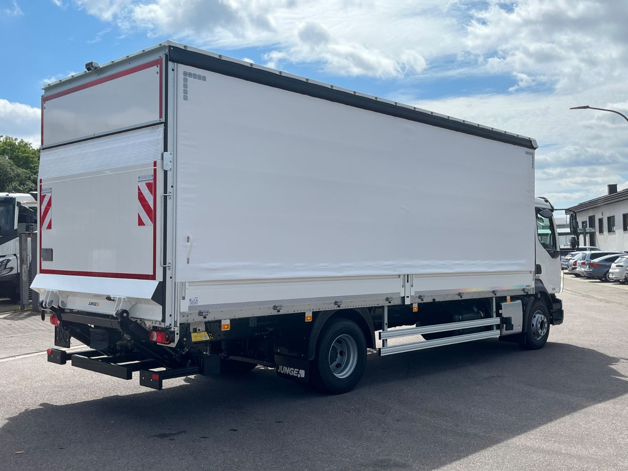 Volvo FL16.280 Junge Schiebeplane - Camion à rideaux coulissants: photos 5 Volvo FL16.280 Junge Schiebeplane - Camion à rideaux coulissants: photos 5