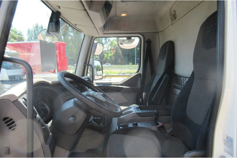 DAF LF 250 250 bak + klep + schuifzeil E6 - Camion à rideaux coulissants: photos 4 DAF LF 250 250 bak + klep + schuifzeil E6 - Camion à rideaux coulissants: photos 4