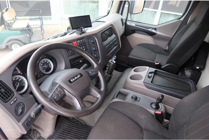 DAF LF 260 Open+Kraan Fassi F 85 V 023+Radio controle - Camion grue: photos 5 DAF LF 260 Open+Kraan Fassi F 85 V 023+Radio controle - Camion grue: photos 5