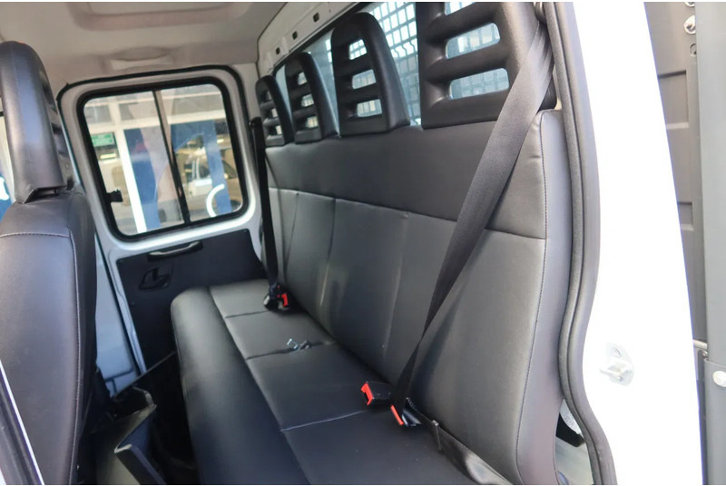 Iveco Daily 35C16 HI Matic Dubbele cabine open 7 persoons uitvoering. Dubbel lucht achter as. 3.0 L motor - Utilitaire plateau, Utilitaire double cabine: photos 5 Iveco Daily 35C16 HI Matic Dubbele cabine open 7 persoons uitvoering. Dubbel lucht achter as. 3.0 L motor - Utilitaire plateau, Utilitaire double cabine: photos 5