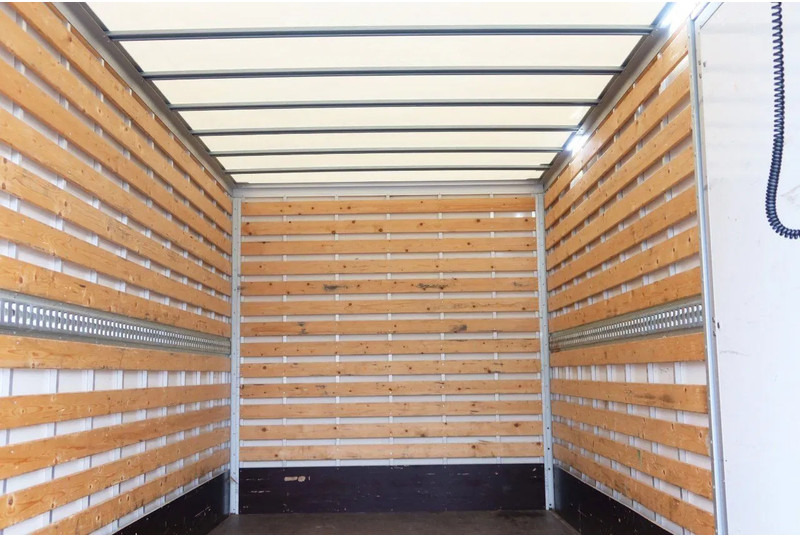 Iveco Daily 35S14 Bak + Klep - Fourgon grand volume: photos 4 Iveco Daily 35S14 Bak + Klep - Fourgon grand volume: photos 4