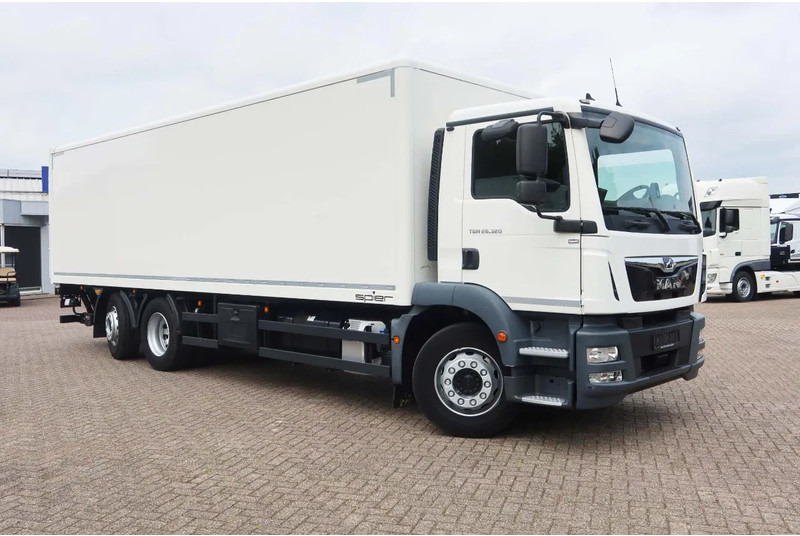 MAN 26.320 TGM Bak+Klep stuur lift as Bar klep 2.000 kg - Camion fourgon: photos 2 MAN 26.320 TGM Bak+Klep stuur lift as Bar klep 2.000 kg - Camion fourgon: photos 2