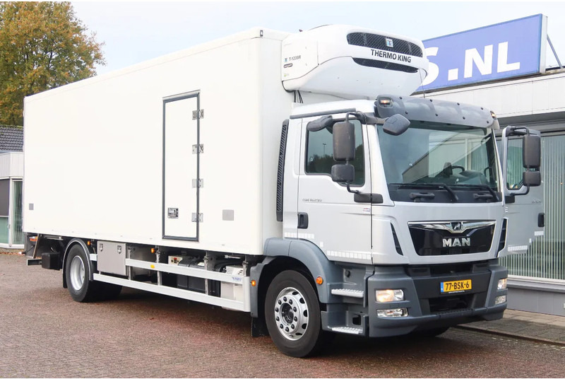 MAN TGM 18.290 Full AIR Thermoking T 1200R Koel/Vries Bi-Temp + Dollandia klep 2500 KG+ extra accu set - Camion frigorifique: photos 2 MAN TGM 18.290 Full AIR Thermoking T 1200R Koel/Vries Bi-Temp + Dollandia klep 2500 KG+ extra accu set - Camion frigorifique: photos 2