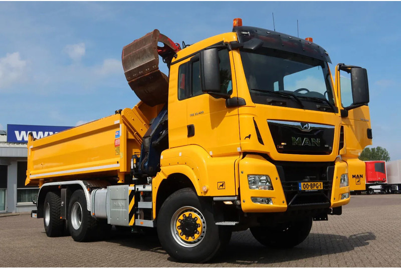 MAN TGS 33.420 2 Zijdige kipper + Kraan 6x6 Stuur as - Camion benne, Camion grue: photos 2 MAN TGS 33.420 2 Zijdige kipper + Kraan 6x6 Stuur as - Camion benne, Camion grue: photos 2