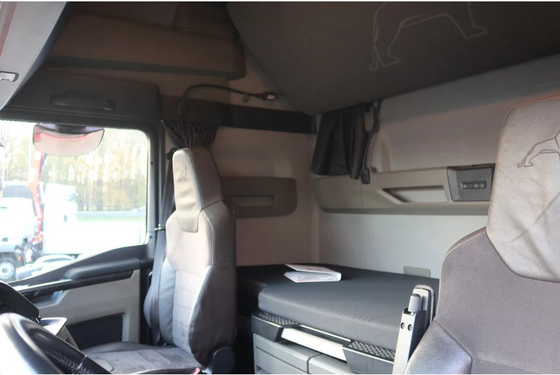 MAN TGX 26.510 6x2 Intarder. Volledige luchtvering - Camion porte-conteneur/ Caisse mobile: photos 5 MAN TGX 26.510 6x2 Intarder. Volledige luchtvering - Camion porte-conteneur/ Caisse mobile: photos 5