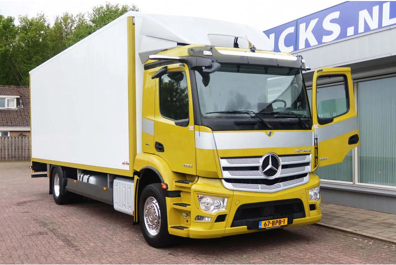 Mercedes-Benz Actros 1930 L Meubelbakwagen, Alluminium planken bak - Camion fourgon: photos 2 Mercedes-Benz Actros 1930 L Meubelbakwagen, Alluminium planken bak - Camion fourgon: photos 2