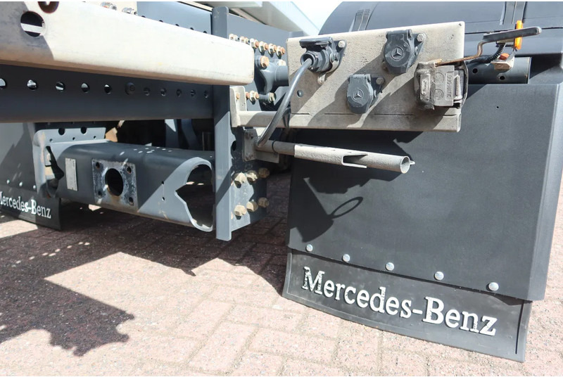 Mercedes-Benz Actros 2642 LL Giga Space Wisselbare opbouw/chassis cabine + lift as - Camion porte-conteneur/ Caisse mobile: photos 5 Mercedes-Benz Actros 2642 LL Giga Space Wisselbare opbouw/chassis cabine + lift as - Camion porte-conteneur/ Caisse mobile: photos 5