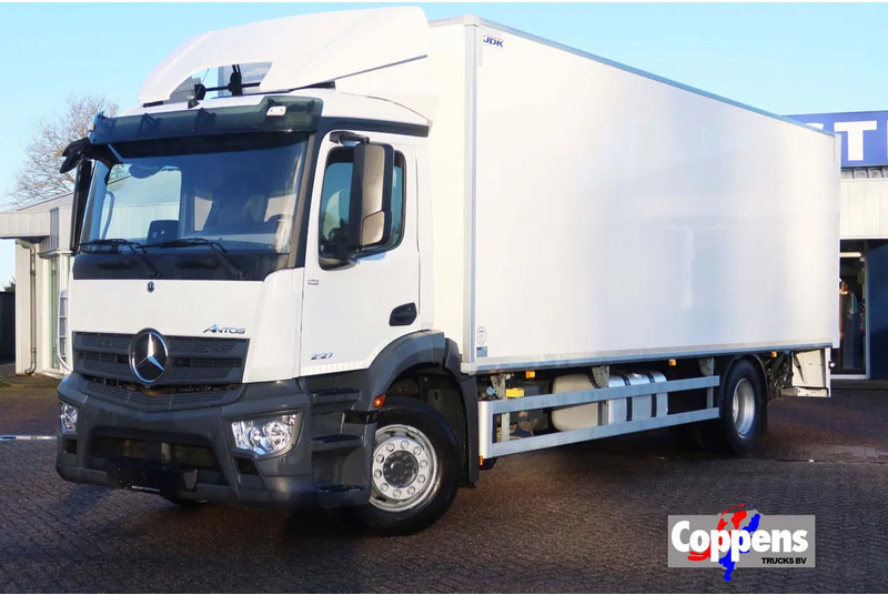 Mercedes-Benz Antos 2127 L Bak+Klep Dhollandia 2.000 kg, Geisoleerd dak - Camion fourgon: photos 1 Mercedes-Benz Antos 2127 L Bak+Klep Dhollandia 2.000 kg, Geisoleerd dak - Camion fourgon: photos 1