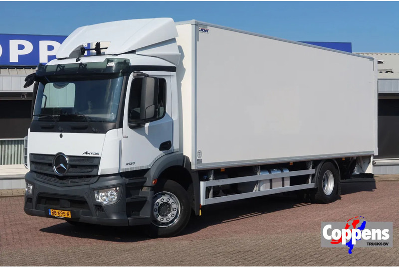 Mercedes-Benz Antos 2127 L Bak + klep 2000 kg Euro 6 - Camion fourgon: photos 1 Mercedes-Benz Antos 2127 L Bak + klep 2000 kg Euro 6 - Camion fourgon: photos 1
