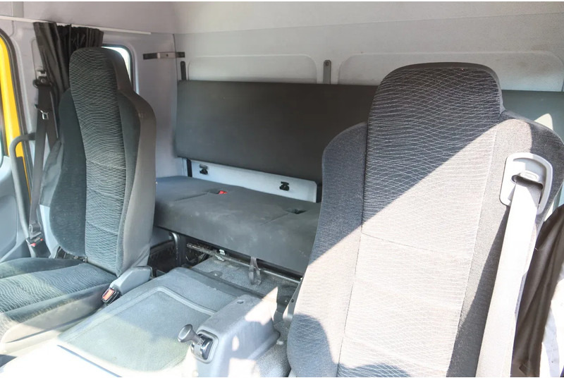 Remorqueuse Mercedes-Benz Atego 1221 L Takelwagen 6 persoons: photos 15 Remorqueuse Mercedes-Benz Atego 1221 L Takelwagen 6 persoons: photos 15