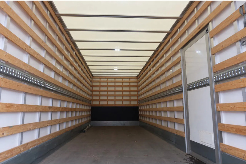 Volvo FL 250 Bakwagen + Dhollandia 1500 kg - Camion fourgon: photos 4 Volvo FL 250 Bakwagen + Dhollandia 1500 kg - Camion fourgon: photos 4