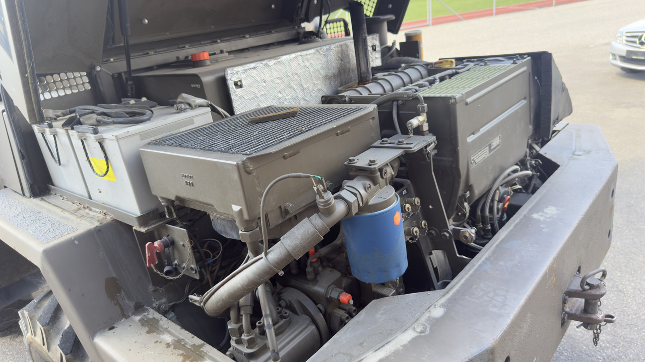 LIEBHERR L508/FUG93 - Chargeuse sur pneus: photos 5 LIEBHERR L508/FUG93 - Chargeuse sur pneus: photos 5