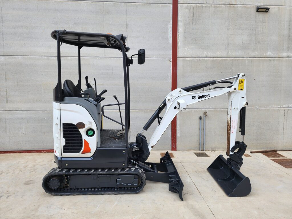 BOBCAT E17Z - Mini pelle: photos 2 BOBCAT E17Z - Mini pelle: photos 2