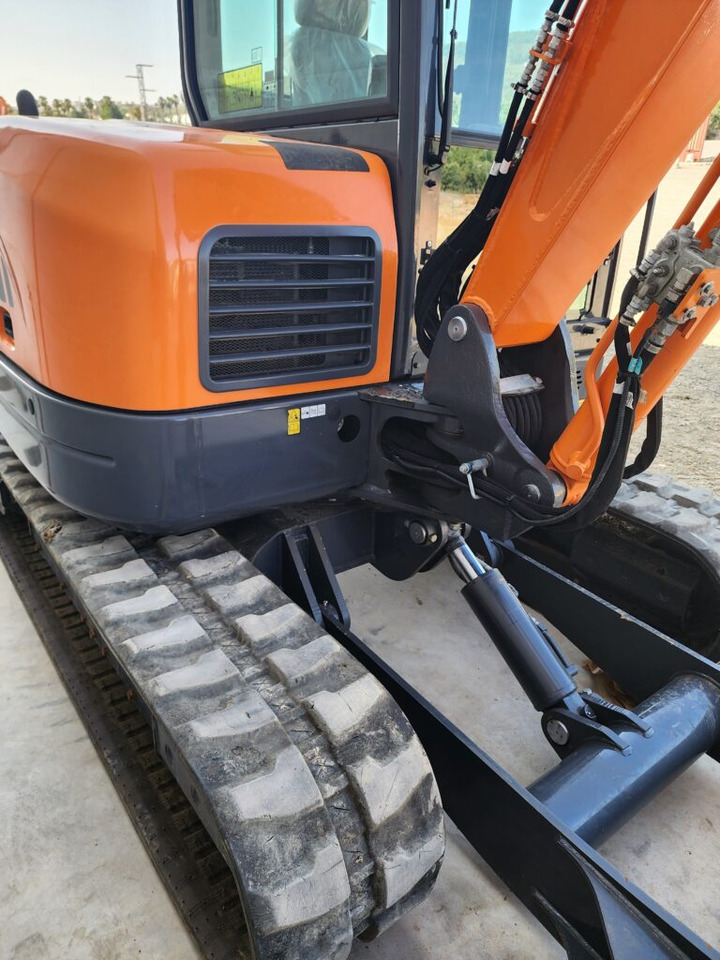 DOOSAN DX63R-3 - Mini pelle: photos 5 DOOSAN DX63R-3 - Mini pelle: photos 5