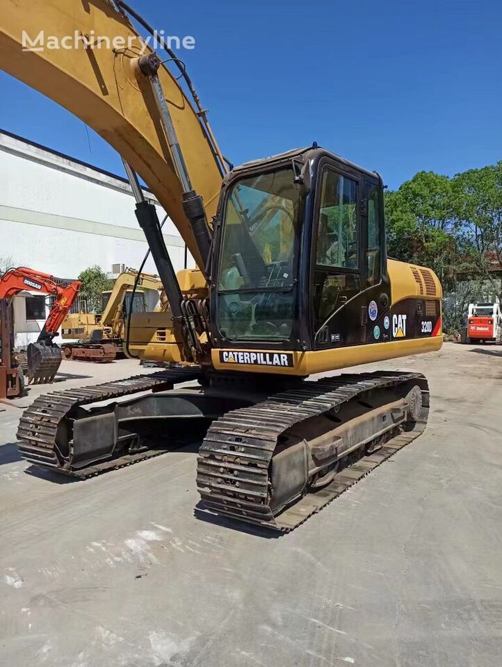 Caterpillar 320D - Pelle sur chenille: photos 2 Caterpillar 320D - Pelle sur chenille: photos 2