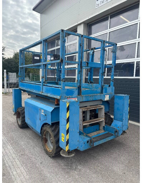 Genie GS 2668 RT 10m Diesel Scherenarbeitsbühne - Nacelle ciseaux: photos 3 Genie GS 2668 RT 10m Diesel Scherenarbeitsbühne - Nacelle ciseaux: photos 3