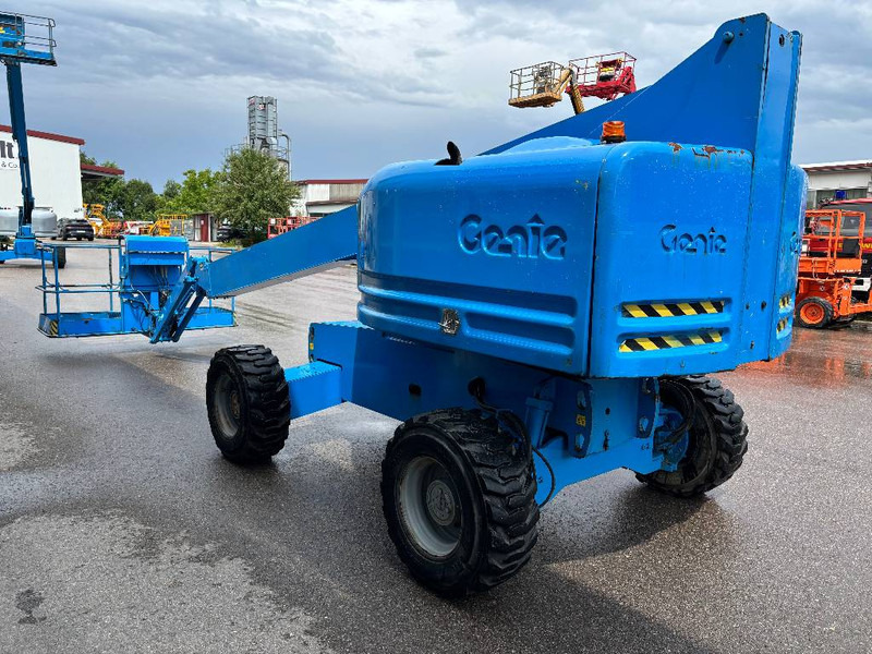 Genie S45 - 15,7m Diesel 4x4 Teleskop-Arbeitsbühne - Nacelle articulée: photos 4 Genie S45 - 15,7m Diesel 4x4 Teleskop-Arbeitsbühne - Nacelle articulée: photos 4