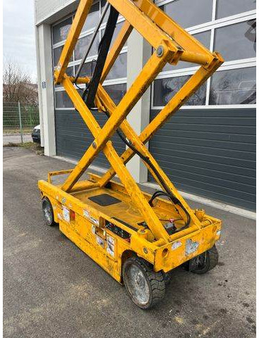 Nacelle ciseaux Haulotte Compact 8 - Scherenarbeitsbühne 8,2m, BJ 2021: photos 9