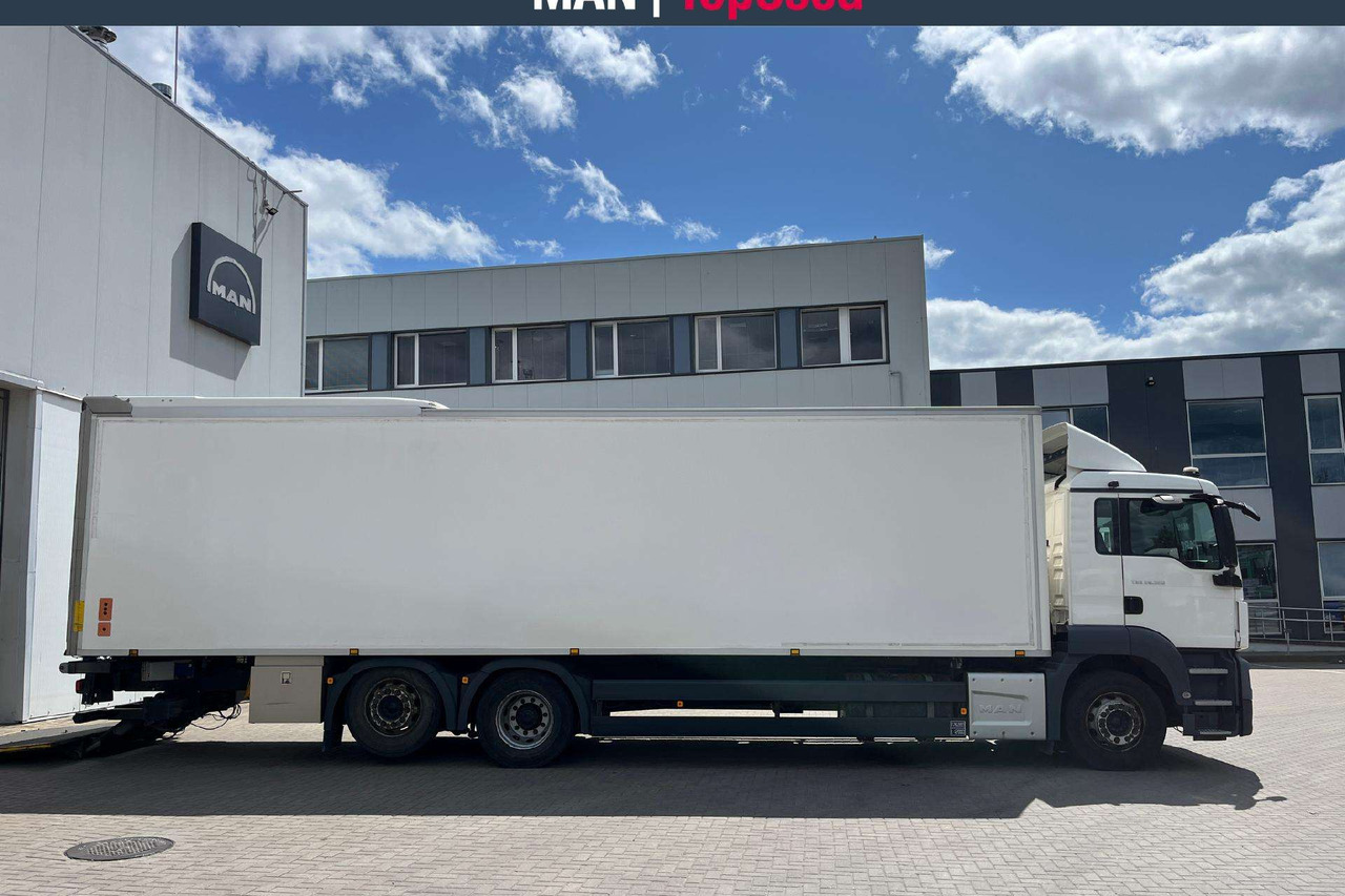 MAN 26.320 6X2-4 LL Carrier Frigo (08749) - Camion frigorifique: photos 4 MAN 26.320 6X2-4 LL Carrier Frigo (08749) - Camion frigorifique: photos 4