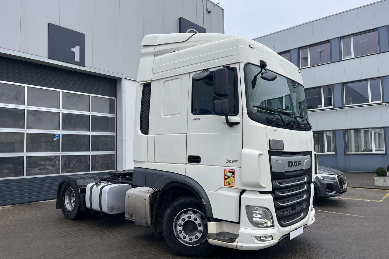 DAF XF480 ADR AT - Tracteur routier: photos 4 DAF XF480 ADR AT - Tracteur routier: photos 4