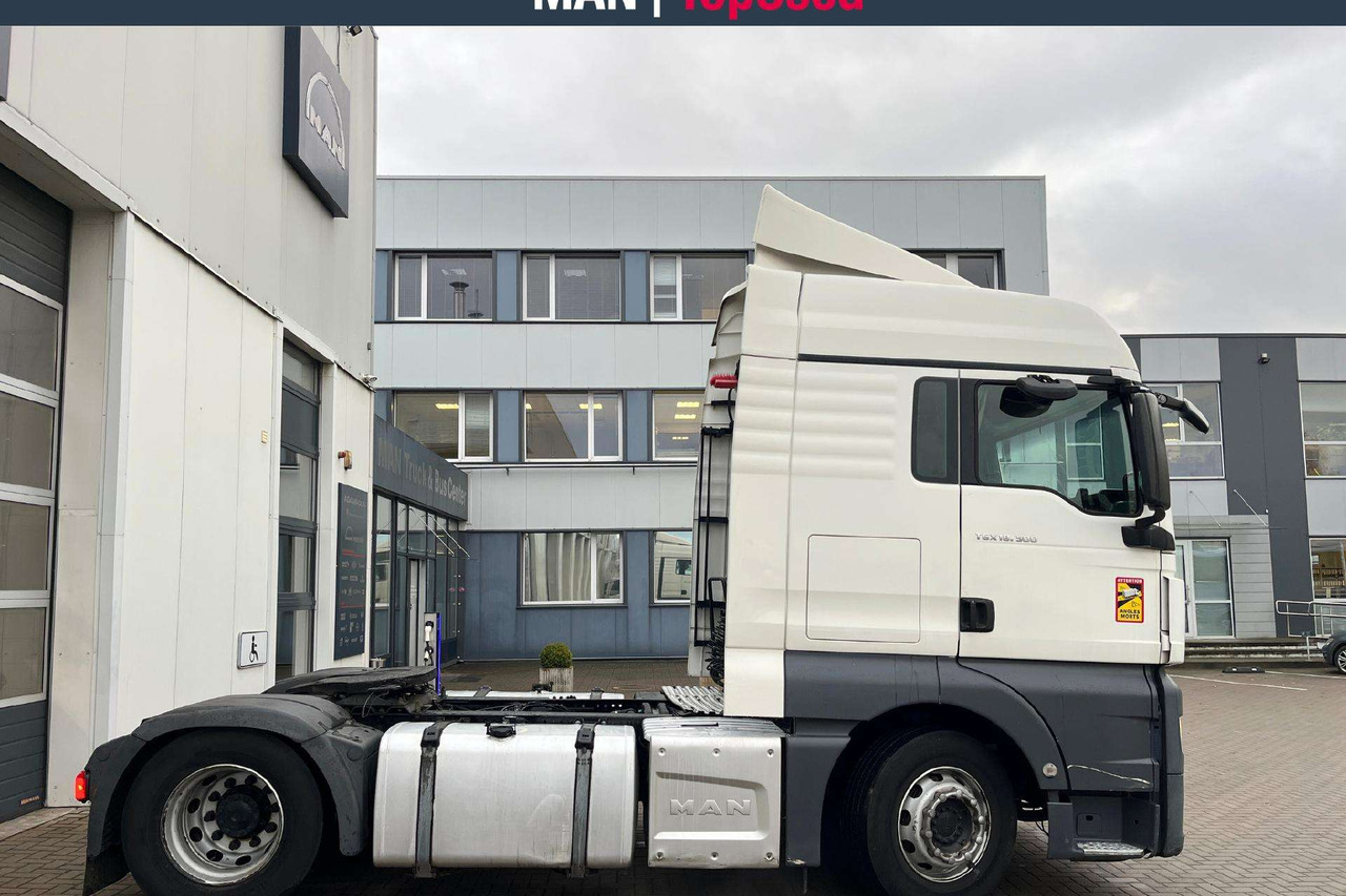MAN 18.500 XLX Cab Retarder (9057) - Tracteur routier: photos 5 MAN 18.500 XLX Cab Retarder (9057) - Tracteur routier: photos 5