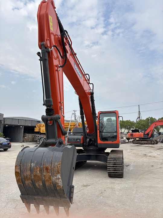 22 Tons Excavator Original Doosan Dx225LCA Crawler Digger Secondhand Used Good Condition Doosan Hydraulic Excavator on Sale - Pelle sur chenille: photos 2 22 Tons Excavator Original Doosan Dx225LCA Crawler Digger Secondhand Used Good Condition Doosan Hydraulic Excavator on Sale - Pelle sur chenille: photos 2