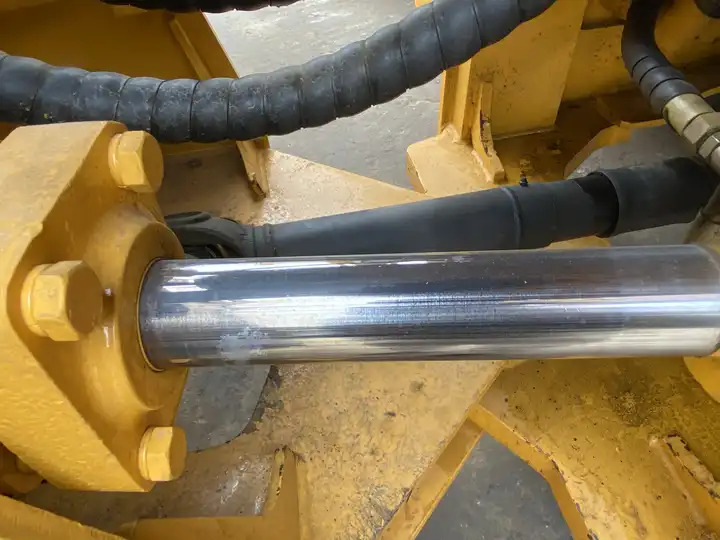 5 Ton Wheel Loader Liugong Clg856 Zl50cn Slightly Used Front Loader With Articulated Boom In Shanghai - Chargeuse sur pneus: photos 2 5 Ton Wheel Loader Liugong Clg856 Zl50cn Slightly Used Front Loader With Articulated Boom In Shanghai - Chargeuse sur pneus: photos 2