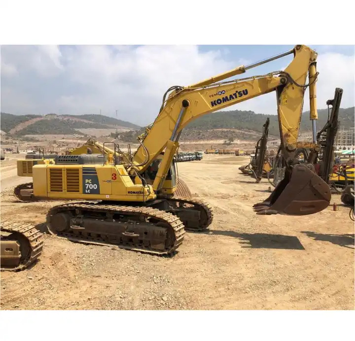 70 Ton Used Japan Komatsu PC700 Excavator for Sale Used Excavator PC220 PC200 PC240 PC600 PC650 PC700 PC800 - Pelle: photos 2 70 Ton Used Japan Komatsu PC700 Excavator for Sale Used Excavator PC220 PC200 PC240 PC600 PC650 PC700 PC800 - Pelle: photos 2