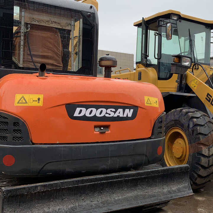 Awesome Performance Korea Imported Small Scale Used Doosan Dh60 Excavator - Pelle sur chenille: photos 1 Awesome Performance Korea Imported Small Scale Used Doosan Dh60 Excavator - Pelle sur chenille: photos 1