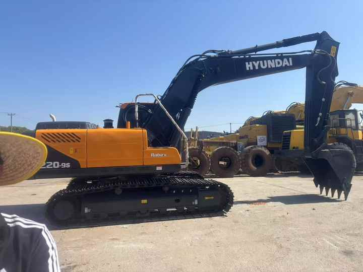 Pelle Cheap Price Original Used Hyundai 220 Excavator Hyundai 220LC-9s 220lc Excavator for Sale in Stock Secondhand Digger: photos 6