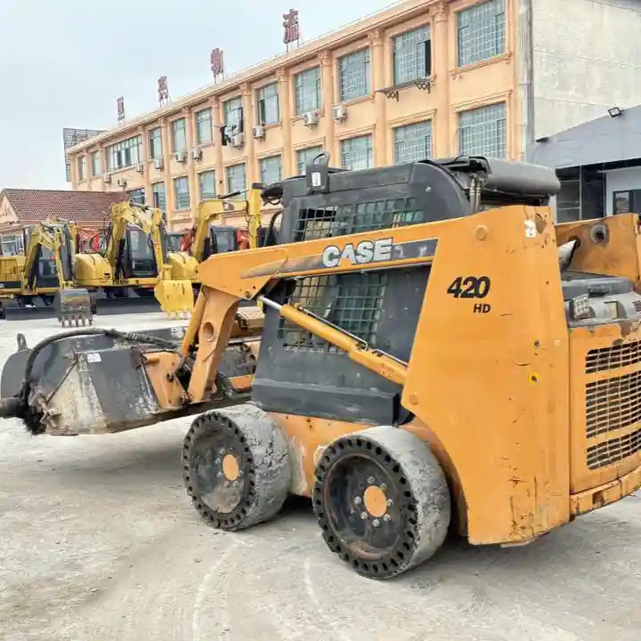 Construction Mini Equipment Case 420 Skid Steer Loader for Sale - Mini chargeuse: photos 2 Construction Mini Equipment Case 420 Skid Steer Loader for Sale - Mini chargeuse: photos 2