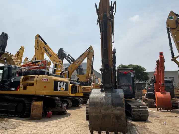 Factory Direct Sale Sany 215C Pro Excavator Machine 20ton SANY 215 SY215 SY215C SY215H Used Excavators in Shanghai - Pelle: photos 2 Factory Direct Sale Sany 215C Pro Excavator Machine 20ton SANY 215 SY215 SY215C SY215H Used Excavators in Shanghai - Pelle: photos 2