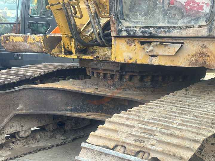 Good Condition Second Hand Caterpillar 325bl Excavator Used Cat 325b 325bl with good condition in stock - Pelle sur chenille: photos 5 Good Condition Second Hand Caterpillar 325bl Excavator Used Cat 325b 325bl with good condition in stock - Pelle sur chenille: photos 5