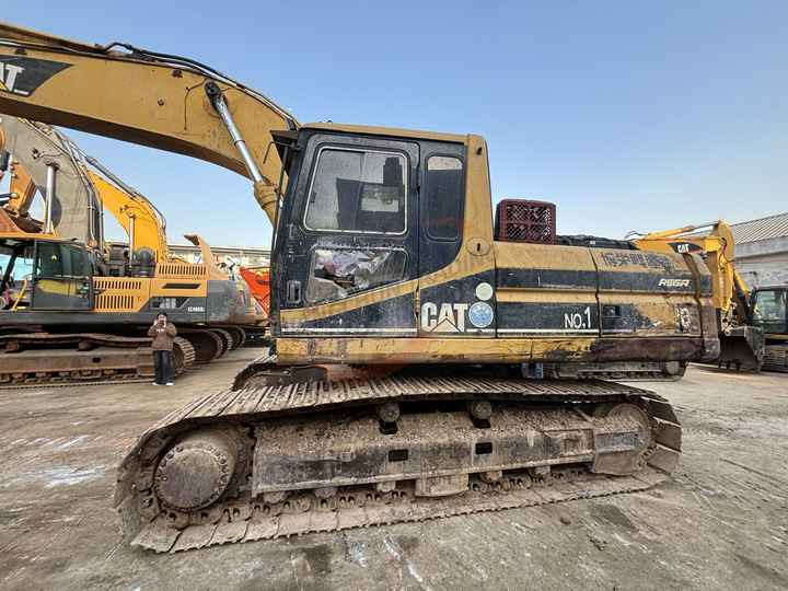 Good Condition Second Hand Caterpillar 325bl Excavator Used Cat 325b 325bl with good condition in stock For Sale - Pelle sur chenille: photos 2 Good Condition Second Hand Caterpillar 325bl Excavator Used Cat 325b 325bl with good condition in stock For Sale - Pelle sur chenille: photos 2