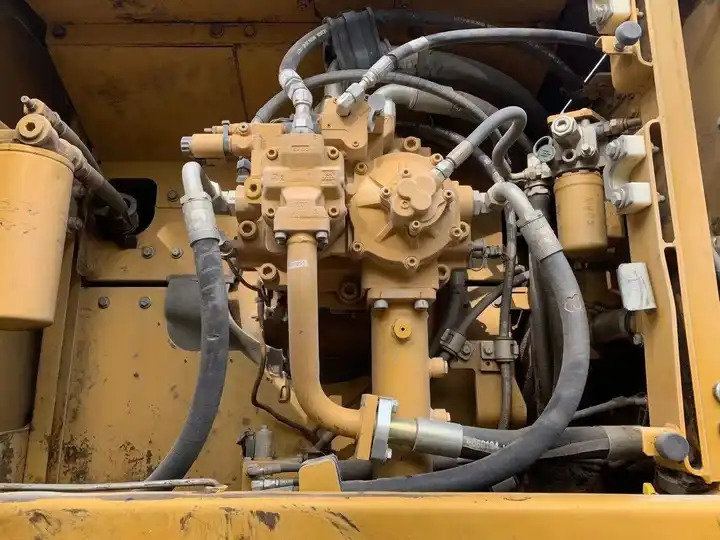 Heavy Cat Mining Excavator Cat 349d, 340d, 345D, 336D Excellent Secondhand Excavator in Shanghai - Pelle: photos 5 Heavy Cat Mining Excavator Cat 349d, 340d, 345D, 336D Excellent Secondhand Excavator in Shanghai - Pelle: photos 5